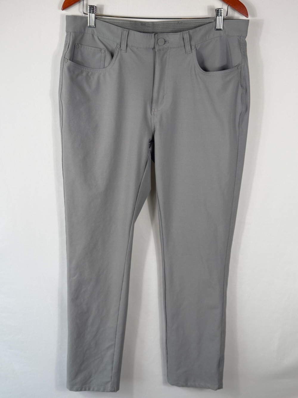 Greg Norman Collection Gray Chino Golf or Business Casual Pants. Mens Size 34x32